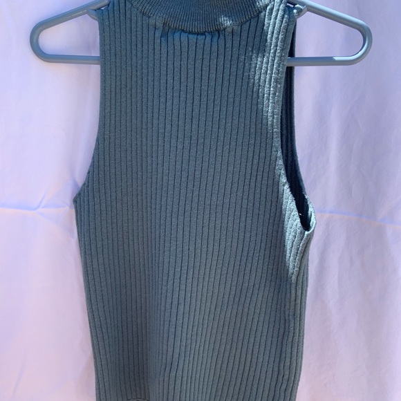 Light blue mock neck tank - size small - Picture 2 of 3